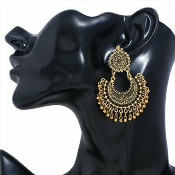 Vintage Boho Carved Tassel Earrings - Picture 2 of 3